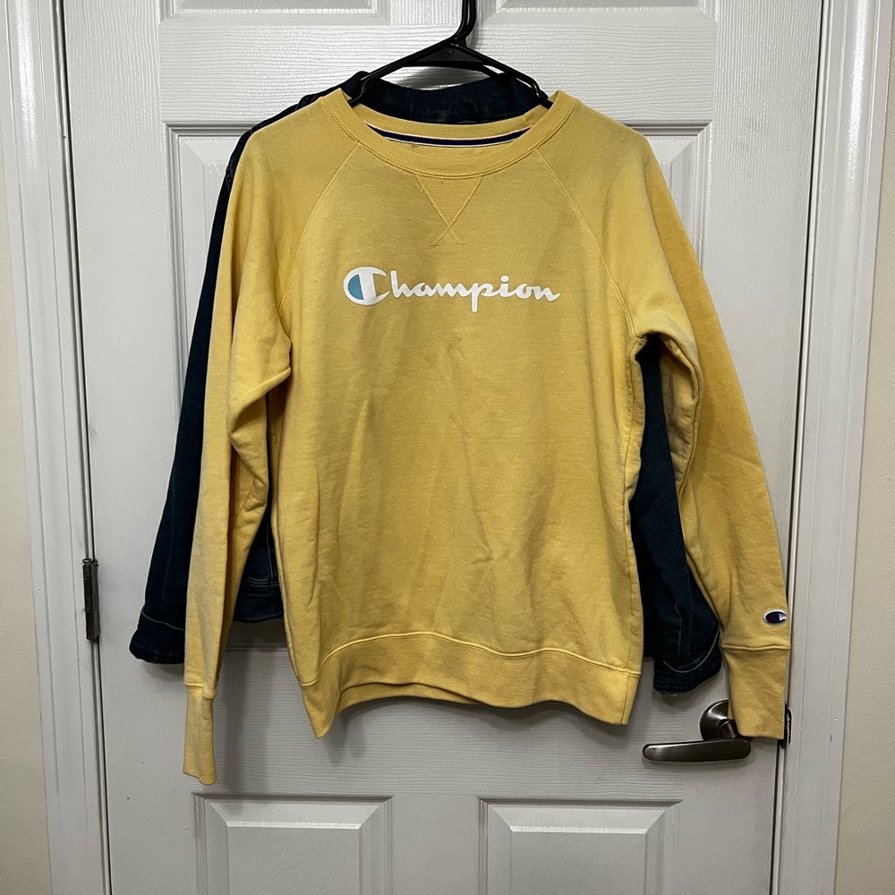 Yellow Champion crew neck